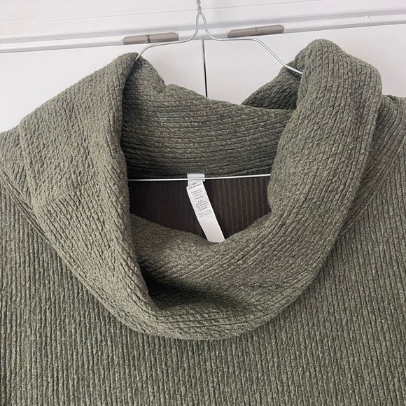 Lulu Lemon Tunic Dress Army/Olive Green. Excellent Condition. XS - Picture 4 of 8